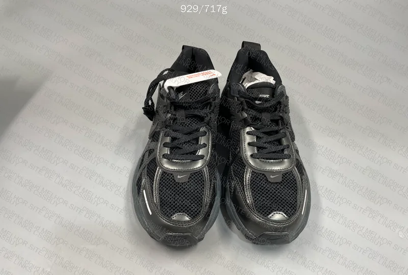 Nike v2k Runtekk Summit Black