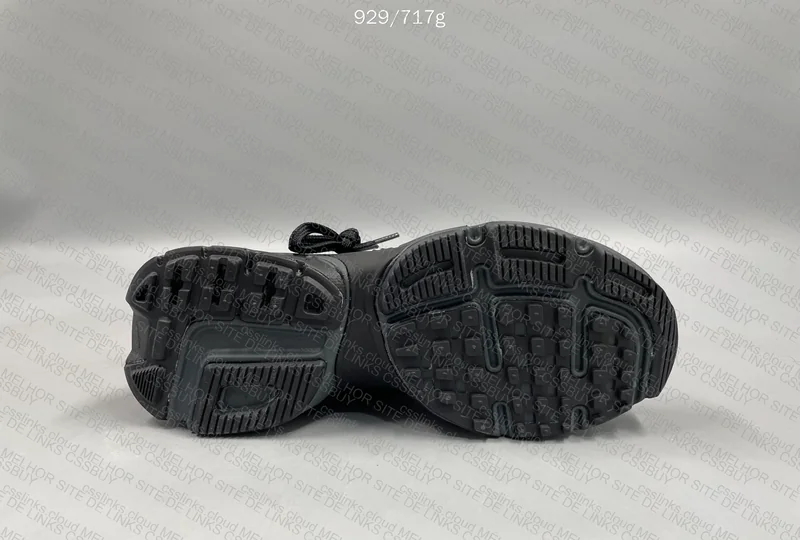 Nike v2k Runtekk Summit Black 3