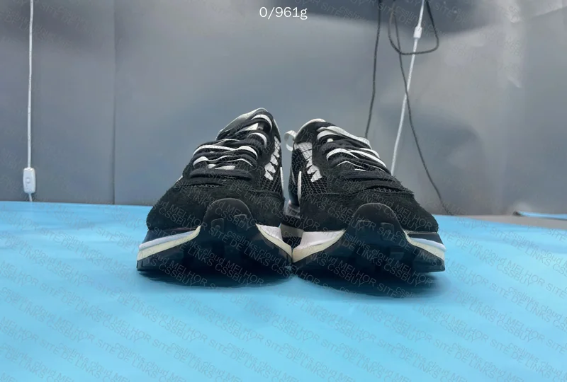 Nike Vaporwaffle Sacai (AJUDEM) 2