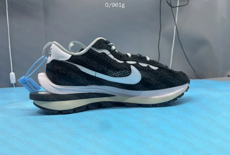 Nike Vaporwaffle Sacai (AJUDEM) 7