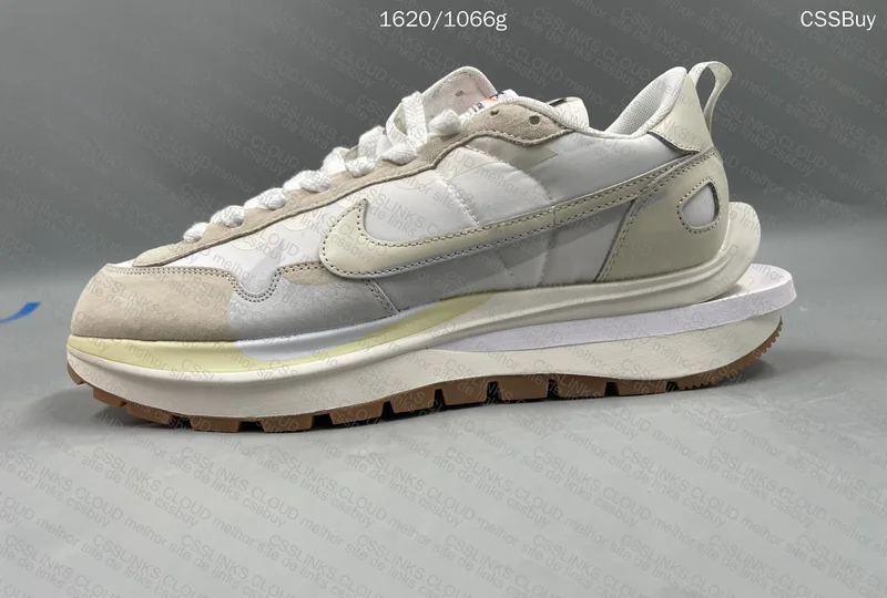 Nike Vaporwaffle X Sacai 5