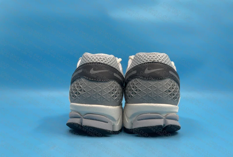 Nike Vomero 2