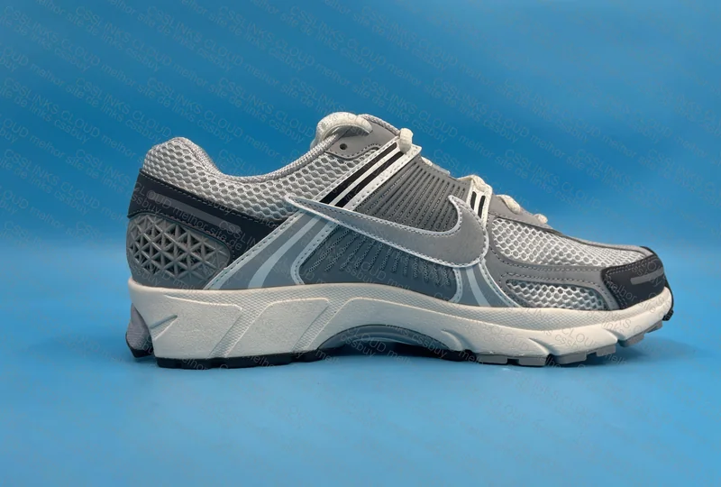 Nike Vomero 4