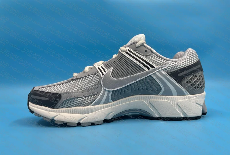 Nike Vomero 8