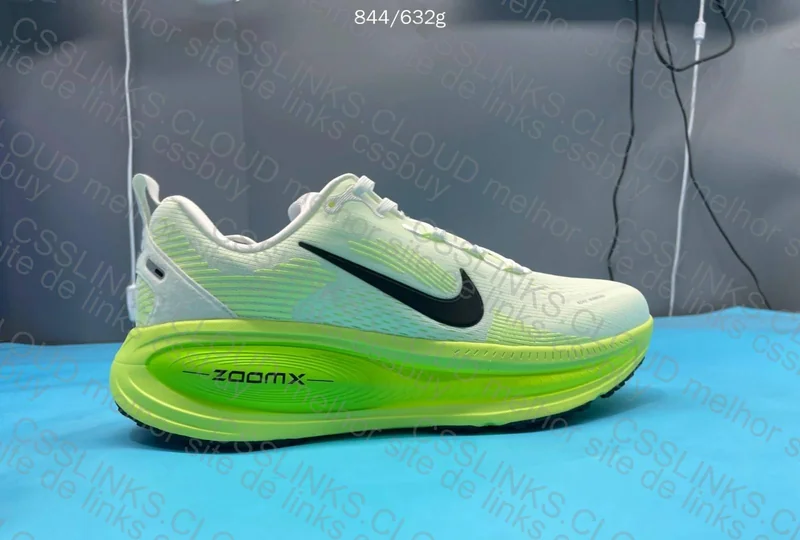 Nike Vomero 18