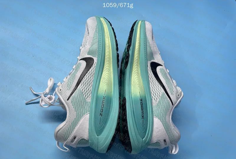 Nike Vomero 18 5
