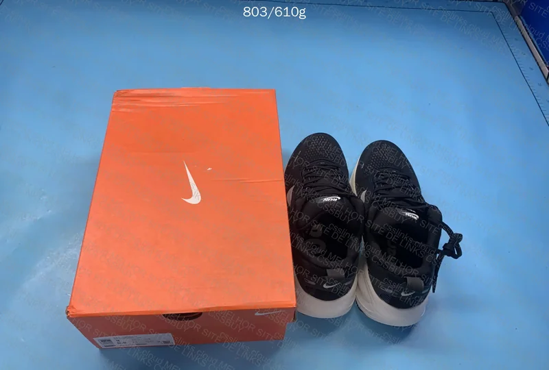Nike Vomero 18