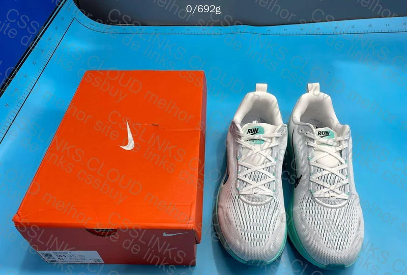 Nike Vomero 18