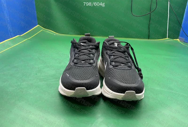 Nike Vomero 18 5