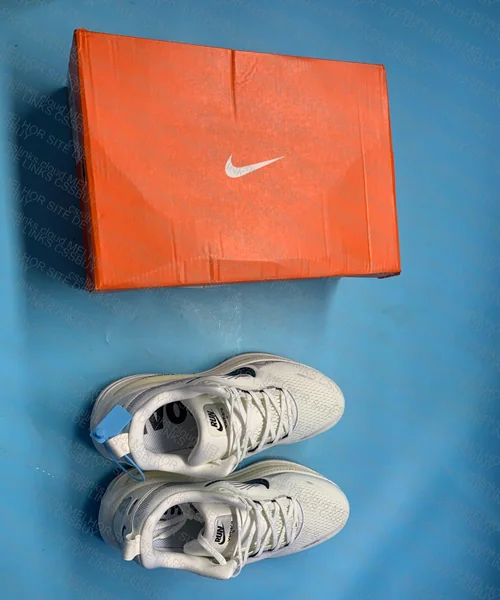 nike vomero 18 (ajuda)