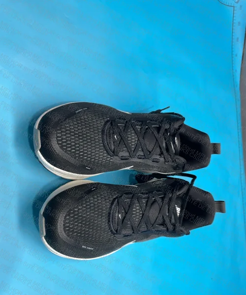 Nike Vomero 18 Black and White