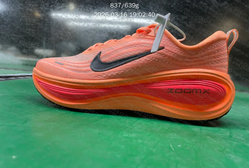 nike vomero 18 plus 8