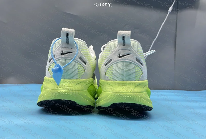 Nike Vomero 18 Green 3