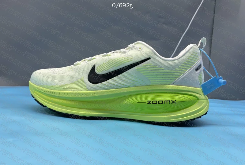 Nike Vomero 18 Green 4