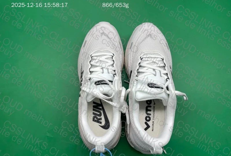 Nike Vomero 18Plus 4