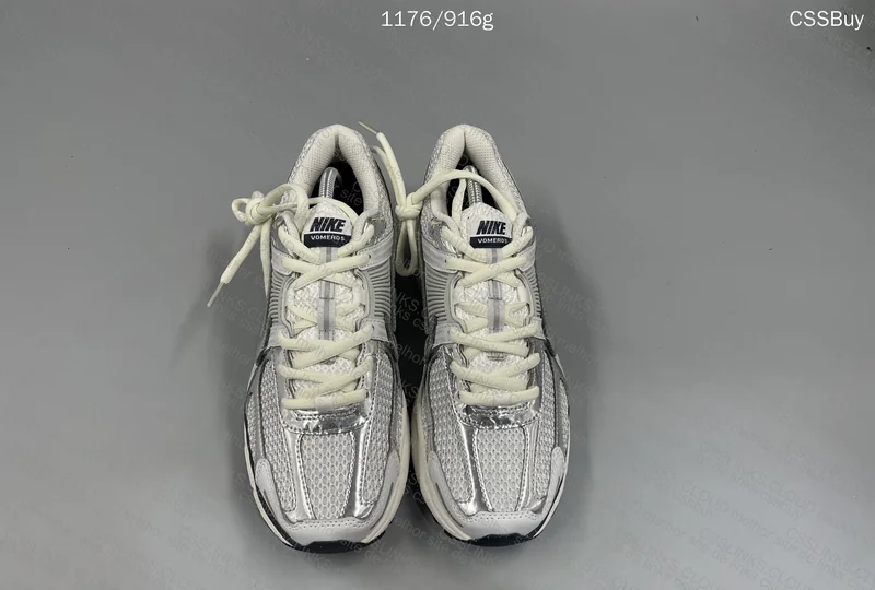 Nike Vomero 5 3