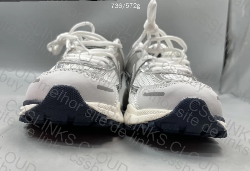 Nike Vomero 5 2