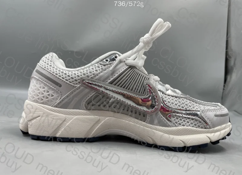 Nike Vomero 5 4