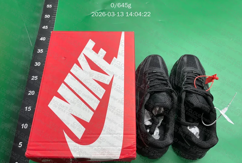 Nike Vomero 5