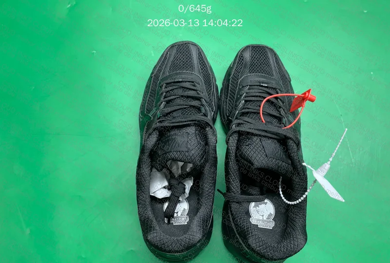 Nike Vomero 5 2