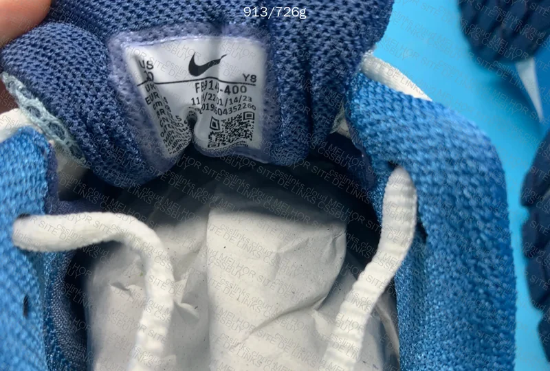 Nike Vomero 5 Mystic Navy and Worn Blue 9
