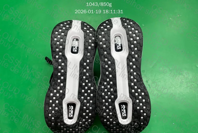 NIKE vomero premium 5