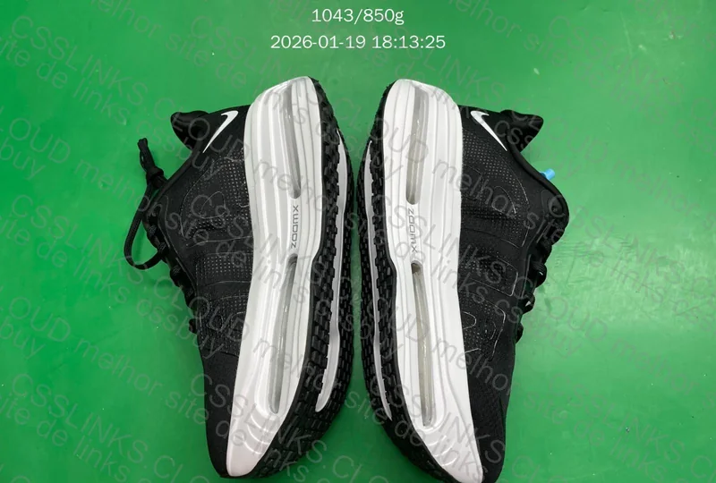 NIKE vomero premium 6