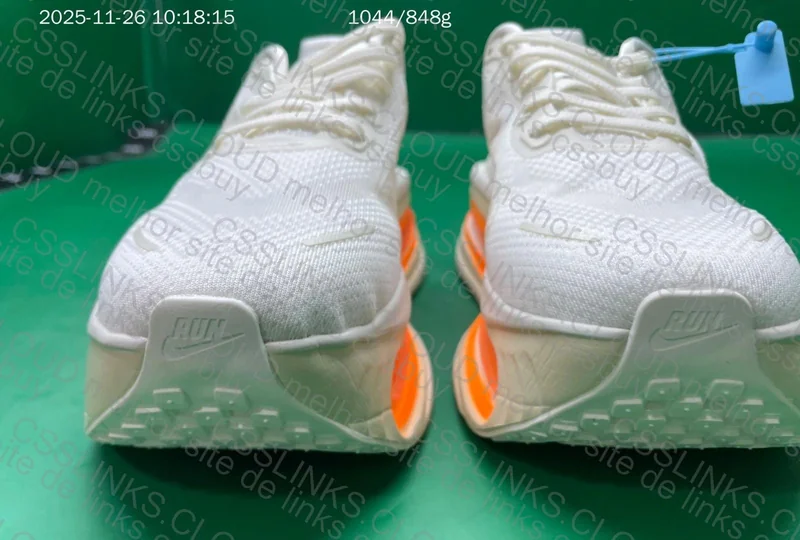 Nike Vomero Premium Customer 6