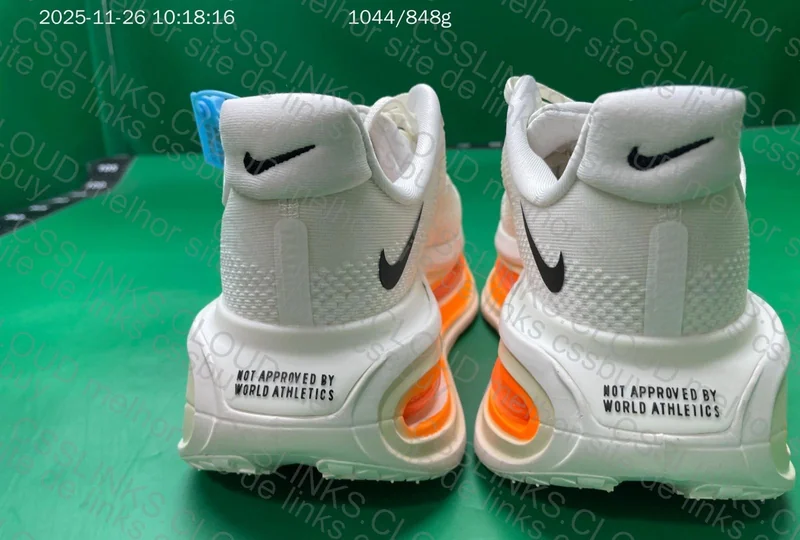 Nike Vomero Premium Customer 7