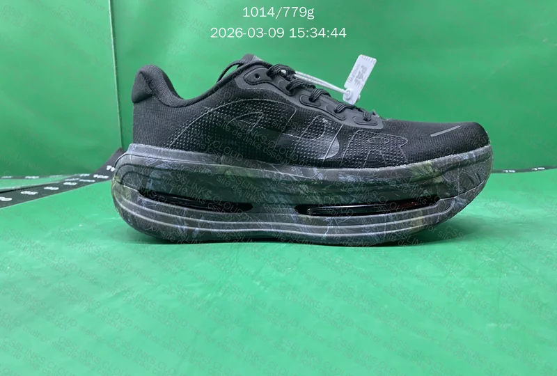 Nike Vomero Premium Realtree Camo Black 4
