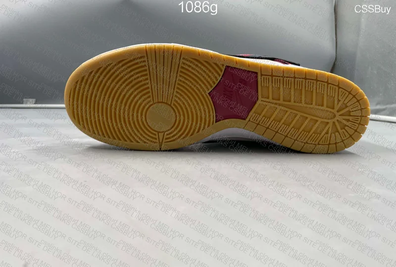 Nike x Parra SB Dunk Low Pro "Abstract Art" 2
