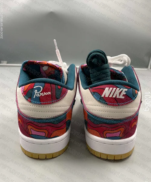 Nike x Parra SB Dunk Low Pro "Abstract Art" 4