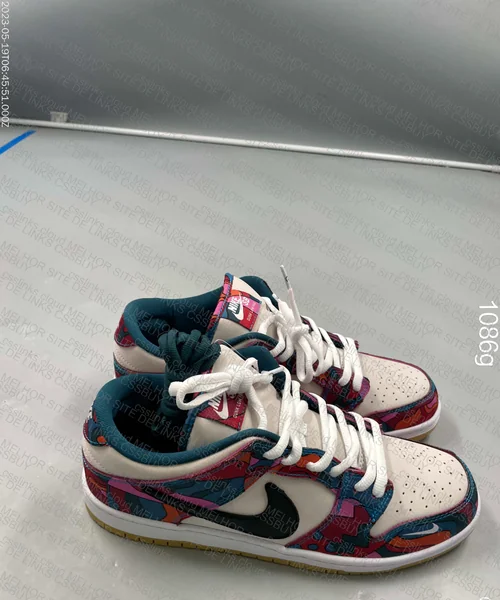 Nike x Parra SB Dunk Low Pro "Abstract Art" 5