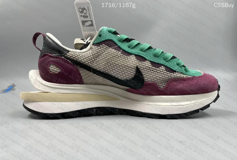 Nike x Sacai Vaporwaffle 2