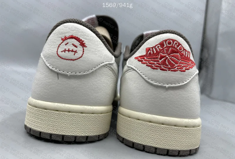 NIKE x TRAVIS SCOTT - Air Jordan 1 Low"Reverse Mocha" 4