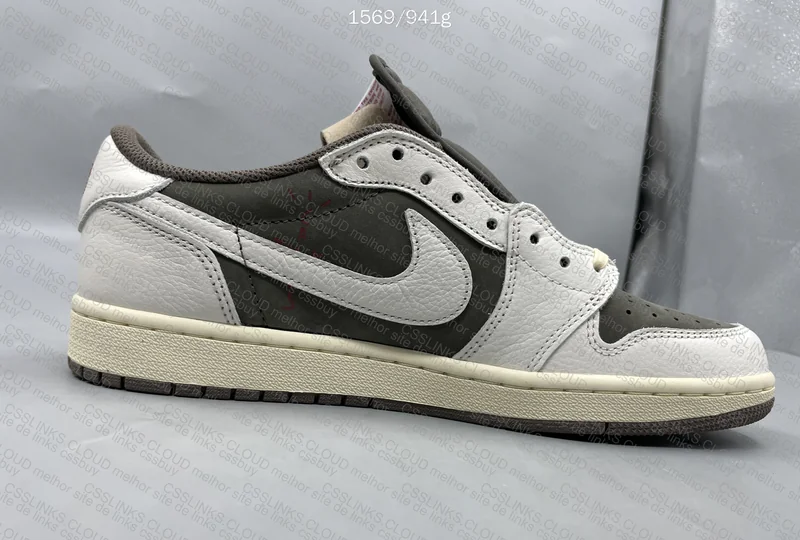 NIKE x TRAVIS SCOTT - Air Jordan 1 Low"Reverse Mocha" 5