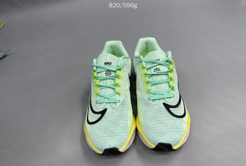NIKE ZOOM FLY 5