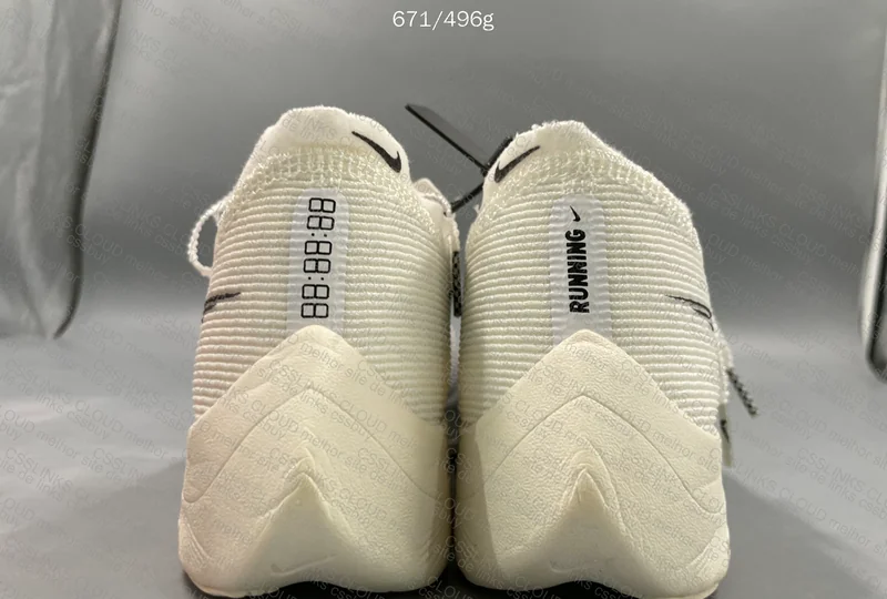 Nike Zoom X VaporFly Next% 2 4