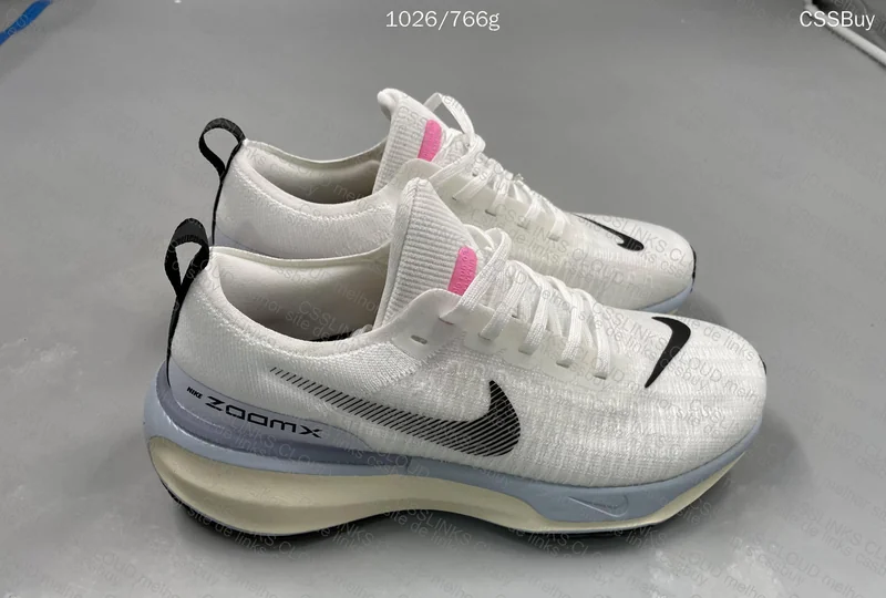 NIKE ZOOMX INVENCIBLE RUN 3