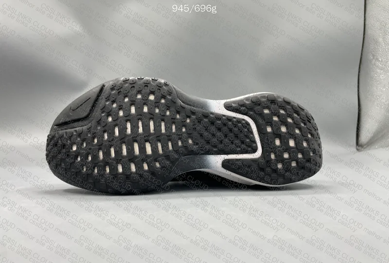 Nike ZoomX Invincible Run 3