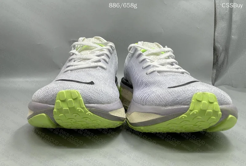 Nike ZoomX Invincible Run Flyknit 3 2