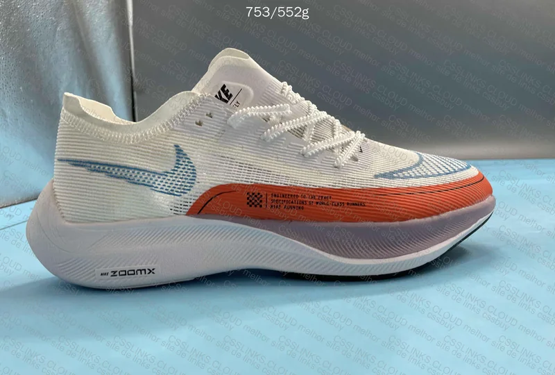 Nike ZoomX Vaporfly Next% 2 4