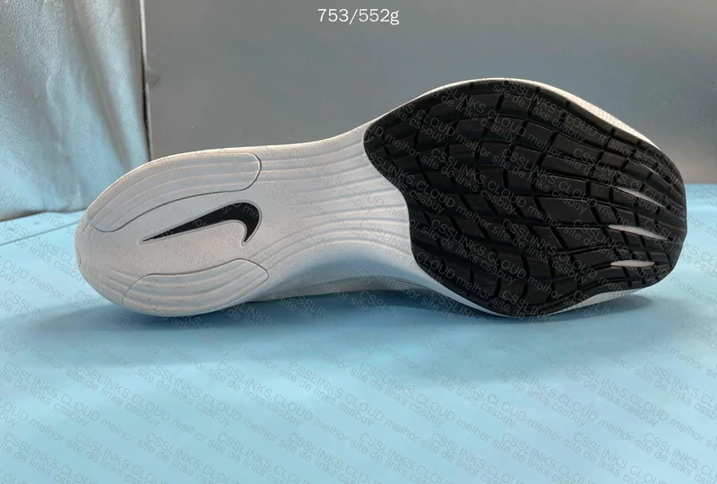 Nike ZoomX Vaporfly Next% 2 5