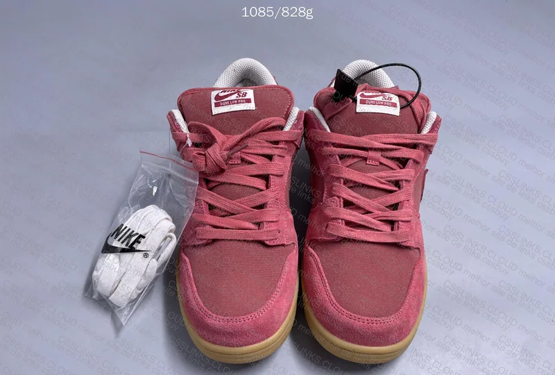 NK Dunk SB Low - Red Gum 2