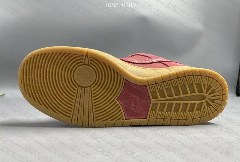NK Dunk SB Low - Red Gum 6
