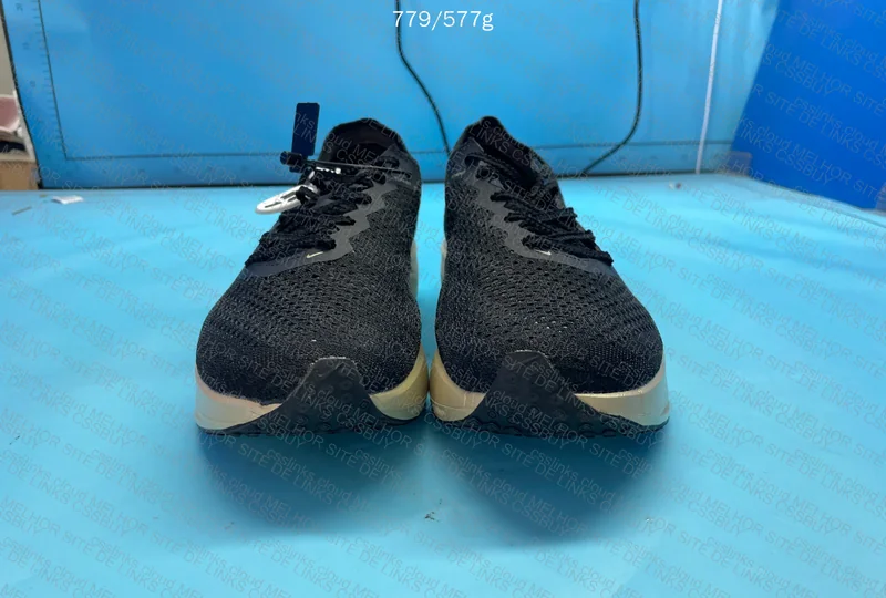 NK ZoomX Vaporfly NEXT% 3 (Running) 5