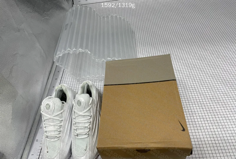 Nocta Hot Step 2 White 3