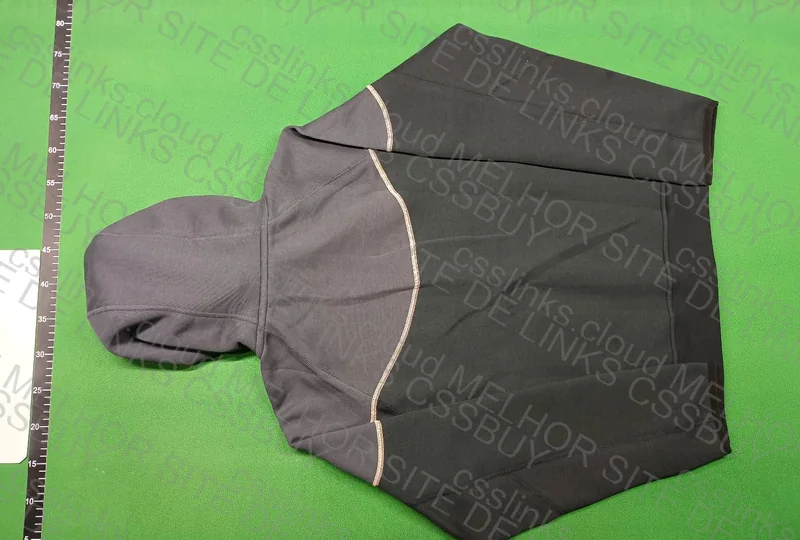 Nome: Tech Fleece Syna 2