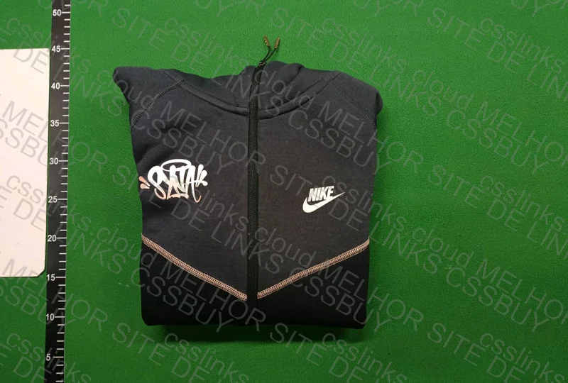 Nome: Tech Fleece Syna 3