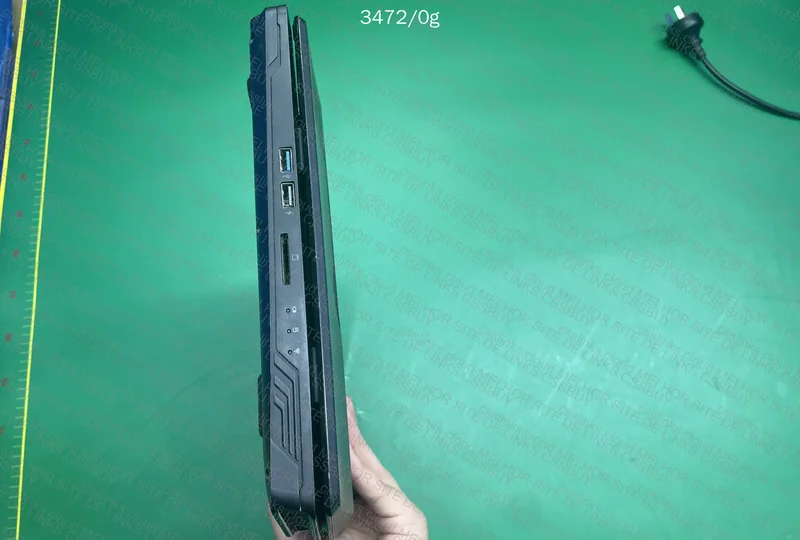NOTEBOOK THUNDEROBOLT 911S 6